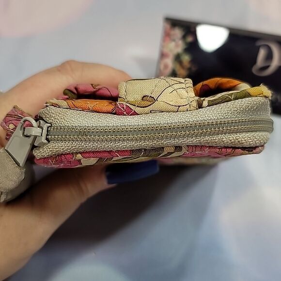 Vera Bradley Wallet / Wristlet / Clutch in Tea Party Print - Picture 12 of 15